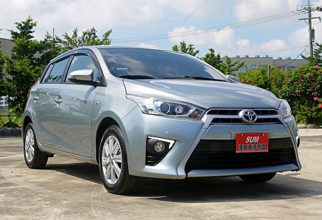 ✅YARIS ✅影音特式版 ✅ LED日行燈 ✅衛星導航 ✅可認證  第5張相片