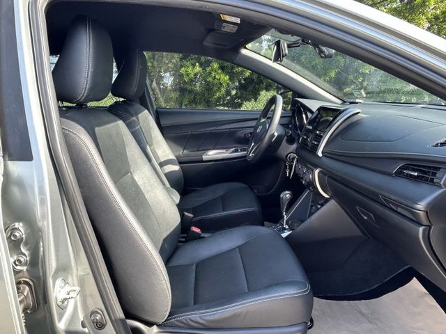 ✅YARIS ✅影音特式版 ✅ LED日行燈 ✅衛星導航 ✅可認證  第7張相片