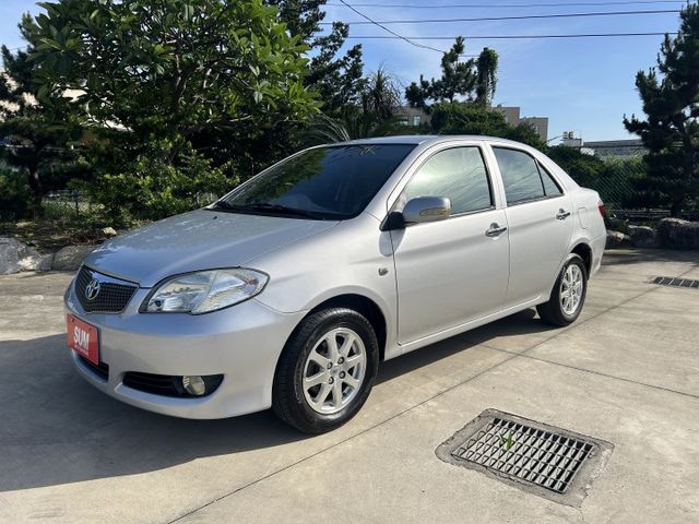 ✅VIOS 1.5E ✅多達十處置物空間 ✅電動收折後視鏡 ✅木紋飾板 ✅全車原廠地墊 ✅可認證  第2張相片
