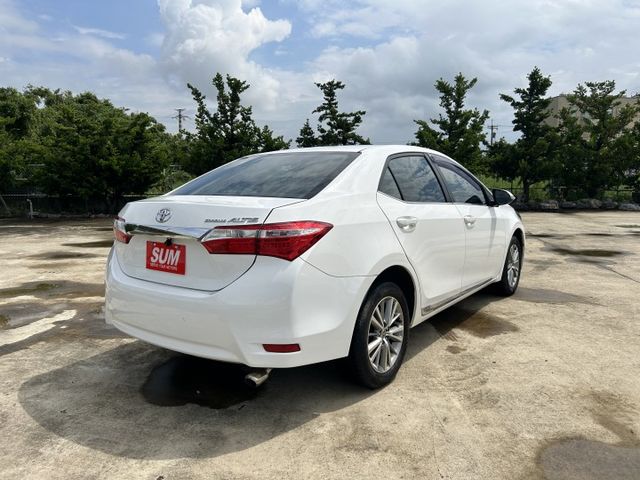 ✅New Corolla Altis ✅1.8經典版 ✅後座分離傾倒 ✅多處置物空間 ✅低油耗高妥善率✅一手車 ✅可認證  第4張相片