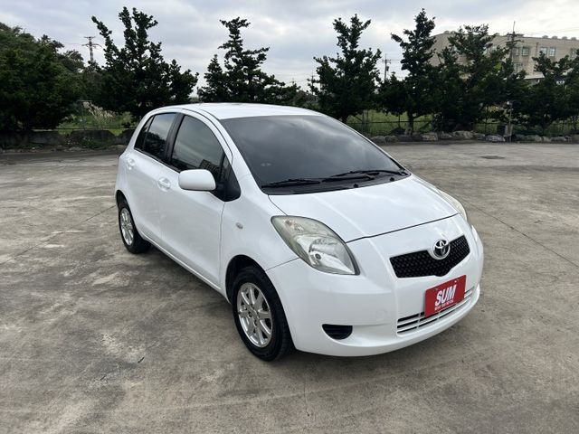 ✅YARIS ✅E版 ✅經典都會用車 ✅後座椅背15度傾斜調整 ✅剛落地新胎皮 ✅新鮮人的首選 ✅可認證✅高妥善低油耗  第3張相片