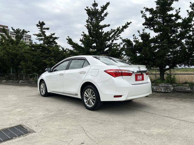 ✅Corolla Altis ✅1.8尊爵版 ✅I-KEY ✅6/4分離傾倒 ✅CVT-i變速系統 ✅高妥善率 ✅可認證  第3張相片