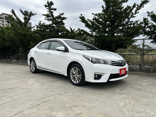 ✅Corolla Altis ✅1.8尊爵版 ✅I-KEY ✅6/4分離傾倒 ✅CVT-i變速系統 ✅高妥善率 ✅可認證  第4張相片