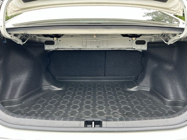 ✅Corolla Altis ✅1.8尊爵版 ✅I-KEY ✅6/4分離傾倒 ✅CVT-i變速系統 ✅高妥善率 ✅可認證  第17張相片