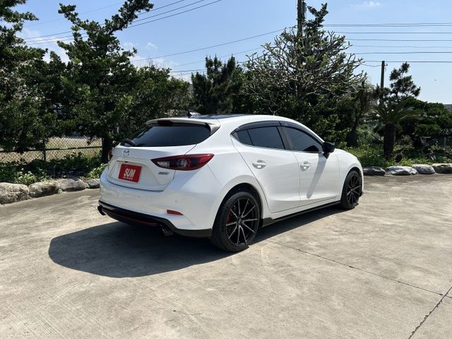 ✅ Mazda 3 5D 2.0 旗艦型 ✅I-KEY ✅電子手煞 ✅Bose音響 ✅LED頭燈 ✅全車原鈑件 ✅可認證  第6張相片