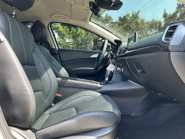 ✅ Mazda 3 5D 2.0 旗艦型 ✅I-KEY ✅電子手煞 ✅Bose音響 ✅LED頭燈 ✅全車原鈑件 ✅可認證  第11張相片