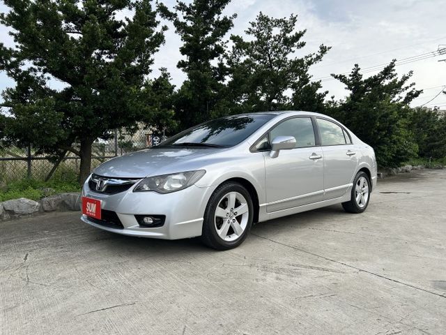 ✅Civic 1.8 VTi-S ✅K12 ✅黑內裝 ✅i-VTEC可變氣門 ✅電動天窗 ✅原裝一手車 ✅可認證  第1張相片