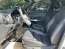 ✅KICKS ✅智行旗艦版 ✅ AVM環景 ✅Keyless ✅LED魚眼式頭燈 ✅17吋雙色鋁圈 ✅一手車 ✅可認證  第7張縮圖