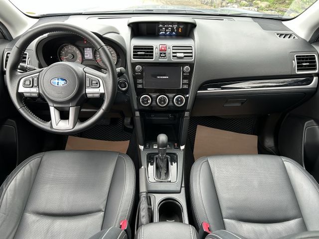 ✅FORESTER ✅2.0 i-L ✅水平對臥自然進氣引擎 ✅Keyless ✅電動尾門 ✅兩組駕駛座記憶 ✅原鈑件  第10張相片