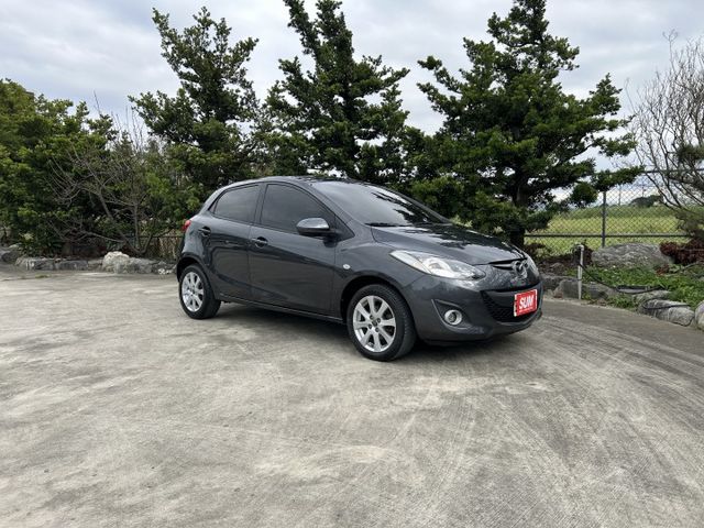 ✅MAZADA2 ✅1.5頂級型 ✅小迴轉半徑 ✅家族化下氣壩設計 ✅俐落都會用車 ✅僅跑8萬公里 ✅一手車 ✅可認證  第4張相片