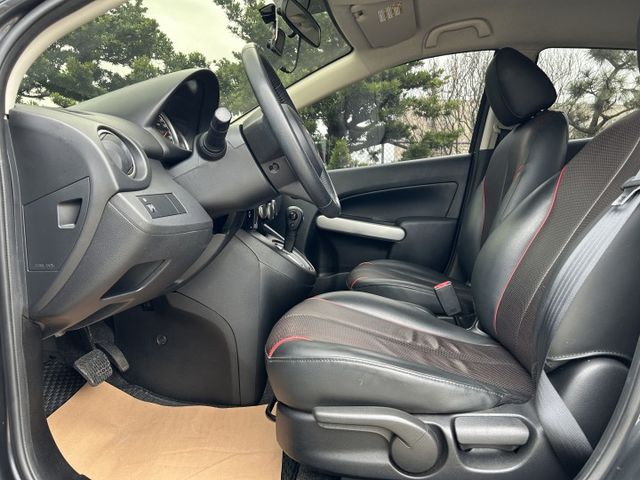 ✅MAZADA2 ✅1.5頂級型 ✅小迴轉半徑 ✅家族化下氣壩設計 ✅俐落都會用車 ✅僅跑8萬公里 ✅一手車 ✅可認證  第7張相片