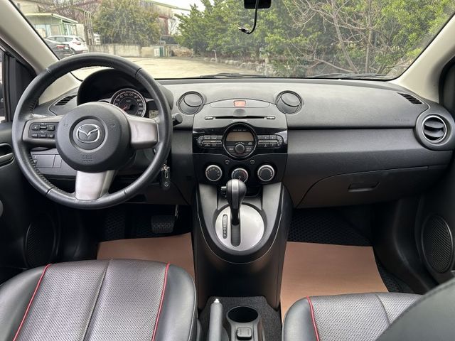 ✅MAZADA2 ✅1.5頂級型 ✅小迴轉半徑 ✅家族化下氣壩設計 ✅俐落都會用車 ✅僅跑8萬公里 ✅一手車 ✅可認證  第9張相片