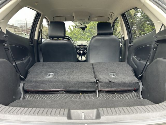 ✅MAZADA2 ✅1.5頂級型 ✅小迴轉半徑 ✅家族化下氣壩設計 ✅俐落都會用車 ✅僅跑8萬公里 ✅一手車 ✅可認證  第17張相片