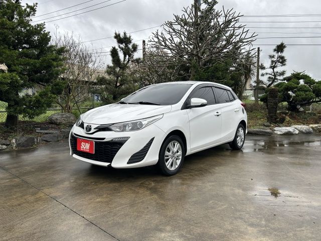 ✅YARIS ✅經典版 ✅搭載VSC/TRC/HAC ✅LED日行燈 ✅光感應頭燈 ✅ISOFIX ✅可認證  第1張相片