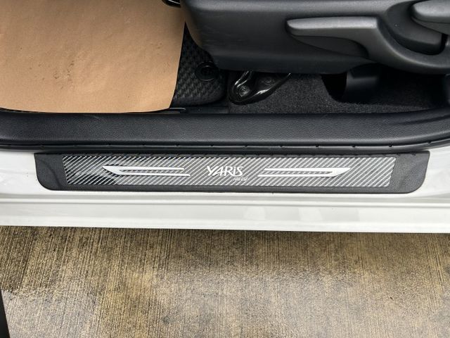 ✅YARIS ✅經典版 ✅搭載VSC/TRC/HAC ✅LED日行燈 ✅光感應頭燈 ✅ISOFIX ✅可認證  第11張相片