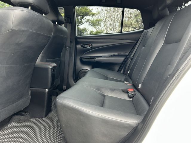 ✅YARIS ✅經典版 ✅搭載VSC/TRC/HAC ✅LED日行燈 ✅光感應頭燈 ✅ISOFIX ✅可認證  第12張相片