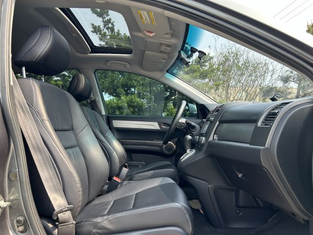 ✅CR-V ✅VTi-S ✅i-VTEC系統 ✅後視鏡方向指示燈 ✅電動天窗 ✅後座6/4分離傾倒 ✅可認證  第8張相片