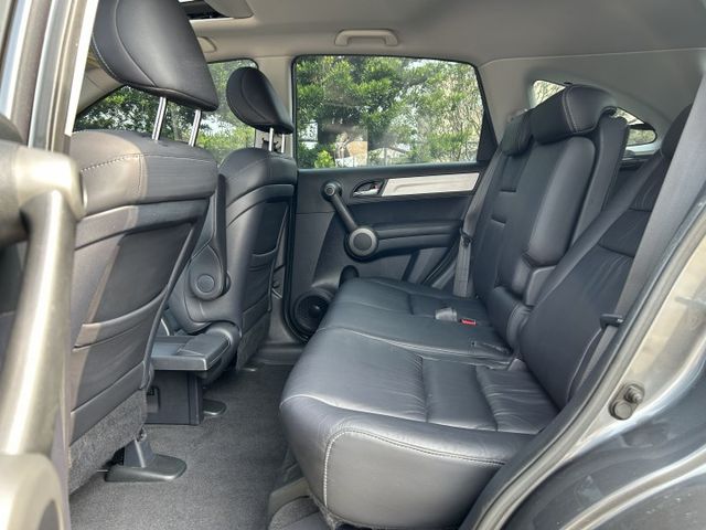✅CR-V ✅VTi-S ✅i-VTEC系統 ✅後視鏡方向指示燈 ✅電動天窗 ✅後座6/4分離傾倒 ✅可認證  第13張相片