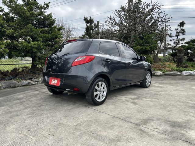 ✅MAZADA2 ✅1.5頂級型 ✅小迴轉半徑 ✅家族化下氣壩設計 ✅俐落都會用車 ✅僅跑8萬公里 ✅一手車 ✅可認證  第5張相片