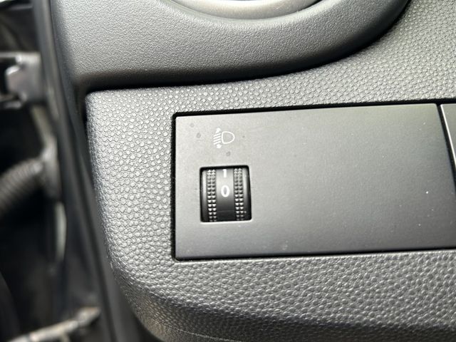 ✅MAZADA2 ✅1.5頂級型 ✅小迴轉半徑 ✅家族化下氣壩設計 ✅俐落都會用車 ✅僅跑8萬公里 ✅一手車 ✅可認證  第11張相片