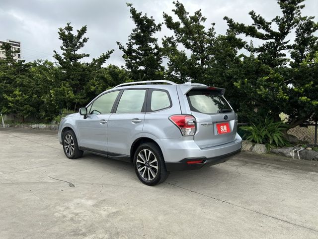 ✅FORESTER ✅2.0 i-L ✅水平對臥自然進氣引擎 ✅Keyless ✅電動尾門 ✅兩組駕駛座記憶 ✅原鈑件  第3張相片