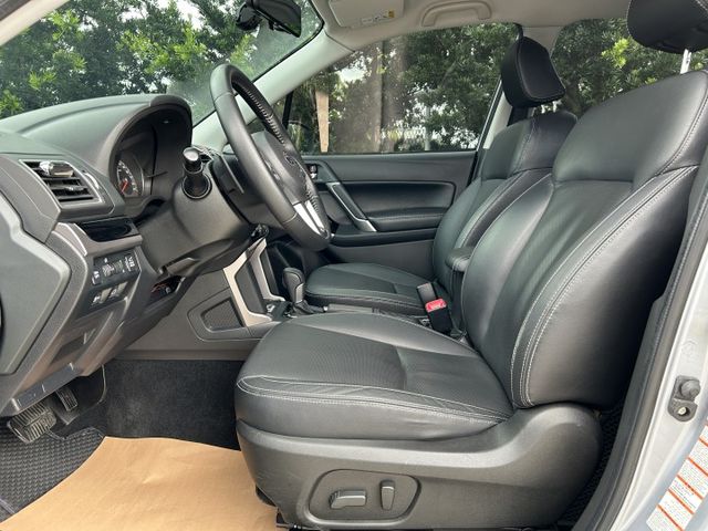 ✅FORESTER ✅2.0 i-L ✅水平對臥自然進氣引擎 ✅Keyless ✅電動尾門 ✅兩組駕駛座記憶 ✅原鈑件  第7張相片