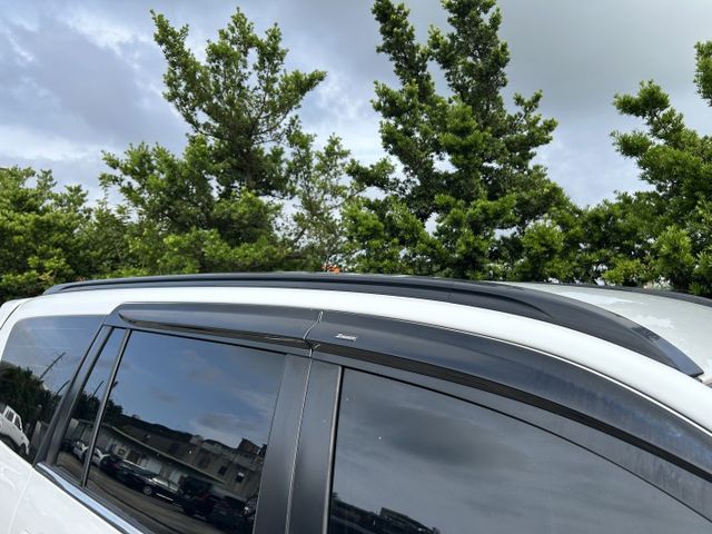 ✅Zinger 2.4旗艦型 ✅日行燈 ✅鋁合金車頂架 ✅觸控式8吋螢幕 ✅數位儀錶 ✅電摺後視鏡 ✅盲區警示 ✅可認證  第19張相片