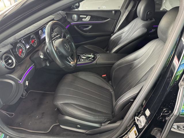 M-BENZ賓士 E300  第5張相片