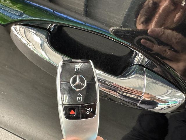 M-BENZ賓士 E300  第15張相片