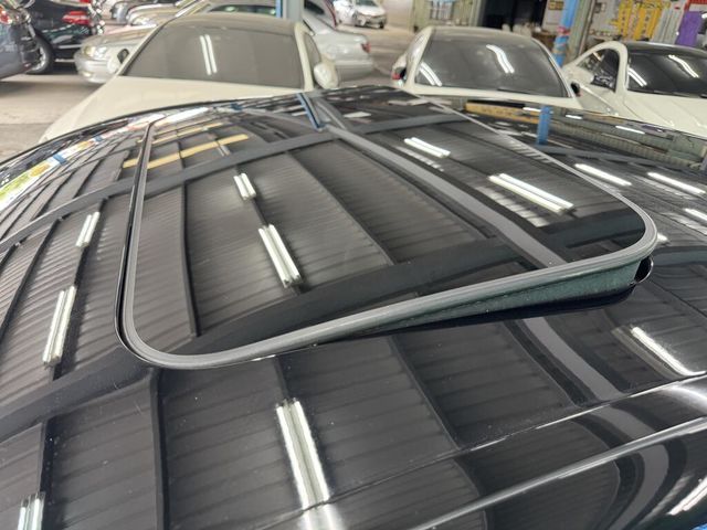 M-BENZ賓士 E300  第18張相片