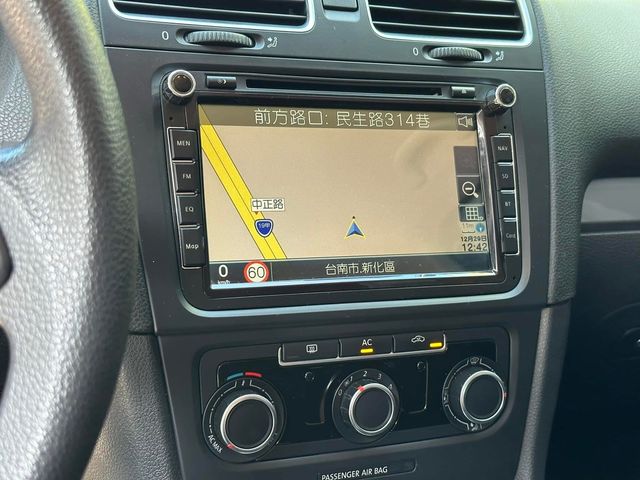 VOLKSWAGEN福斯 GOLF  第14張相片