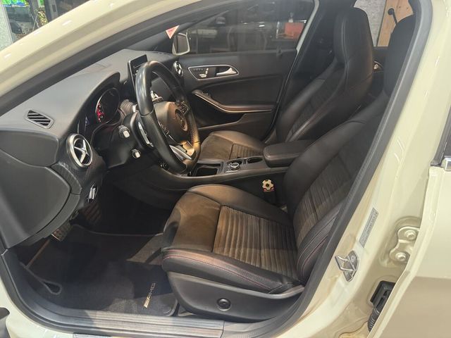 M-BENZ賓士 A180  第5張相片