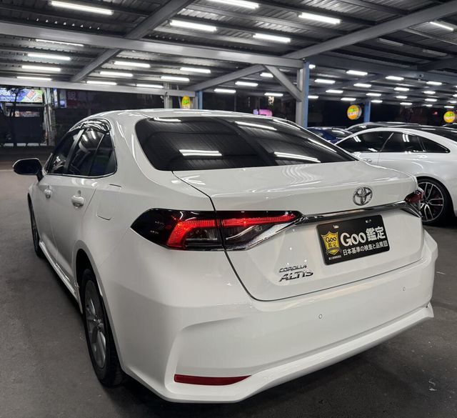 TOYOTA豐田 ALTIS  第3張相片