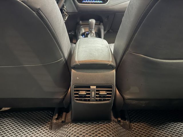 TOYOTA豐田 ALTIS  第7張相片