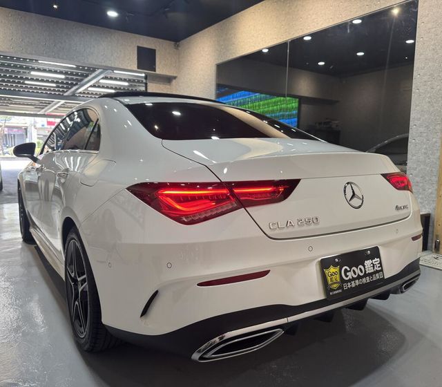 M-BENZ賓士 CLA250  第3張相片
