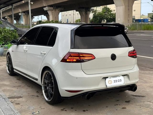 VOLKSWAGEN福斯 GOLF GTI  第4張相片