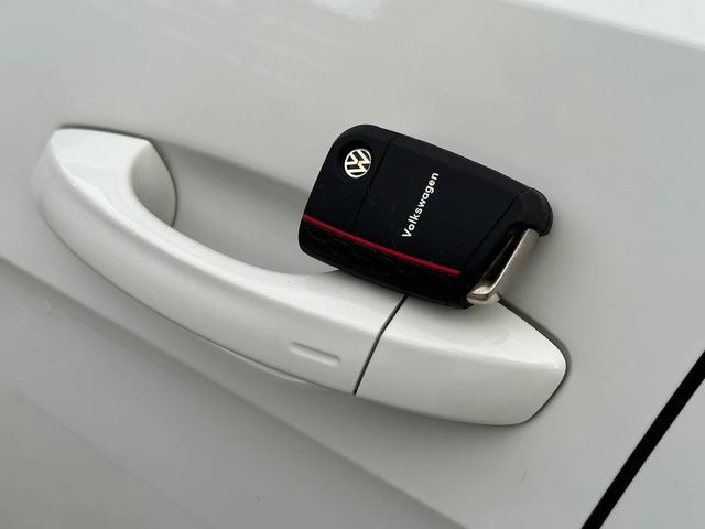 VOLKSWAGEN福斯 GOLF GTI  第8張相片