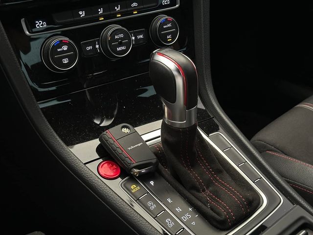 VOLKSWAGEN福斯 GOLF GTI  第16張相片