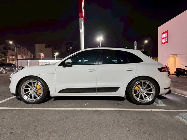 PORSCHE保時捷 MACAN S  第3張相片