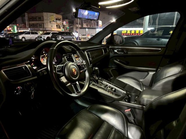 PORSCHE保時捷 MACAN S  第9張相片