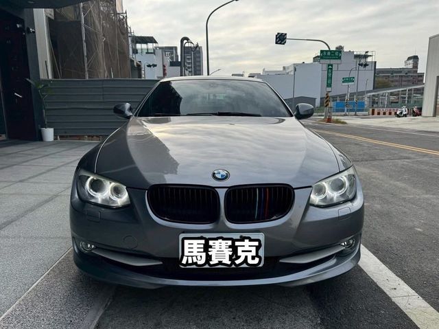 BMW寶馬 320I LCI  第2張相片