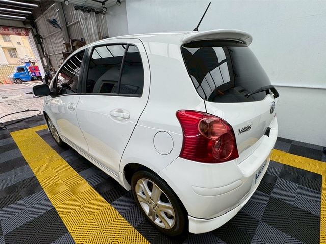 TOYOTA豐田 YARIS  第2張相片