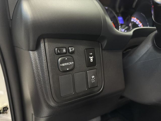 TOYOTA豐田 WISH  第11張相片