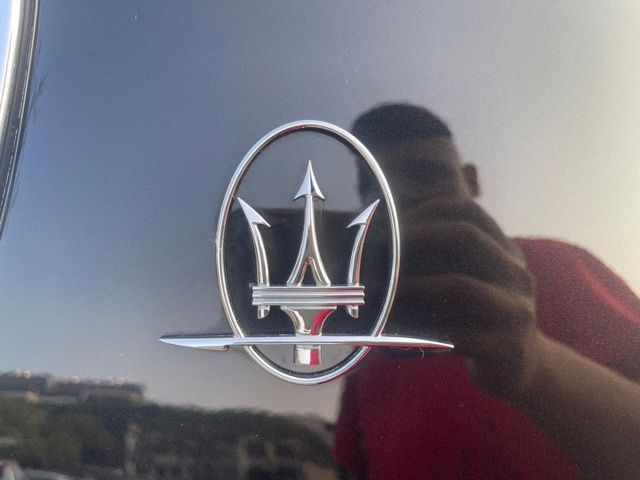 總代理總裁座駕新車668萬/回頭率極高的車/原版件/里程保證  第16張相片