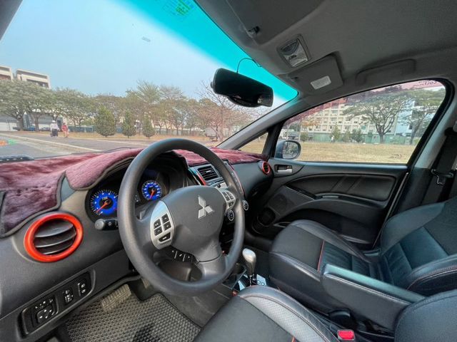 X-Sport 跨界豪華型/橘黑色搭配X-Sport版座椅/IKEY/倒車顯影/多媒體影音/抬頭顯示器  第9張相片