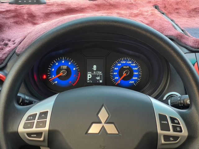 X-Sport 跨界豪華型/橘黑色搭配X-Sport版座椅/IKEY/倒車顯影/多媒體影音/抬頭顯示器  第11張相片