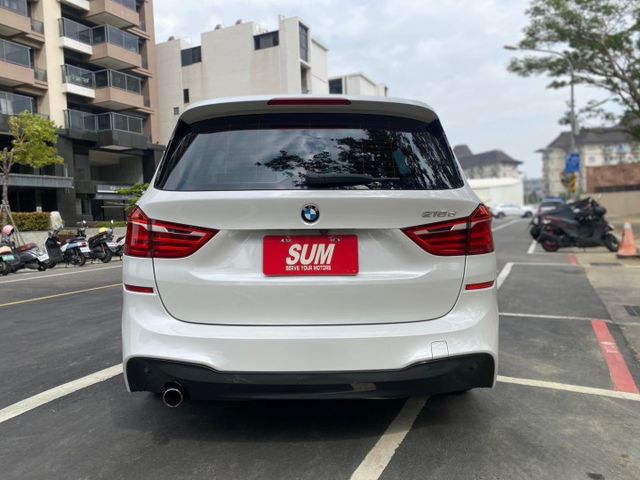 稀少7人座/正M SPORT/定速/光感應大燈/電動尾門  第9張相片