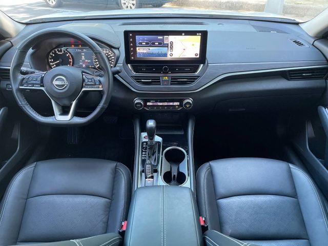 稀有頂規版 ACC跟車/360環景/BOSE音響/換檔撥片/AppleCarPlay  第7張相片
