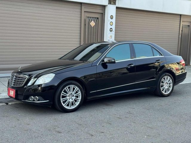 總代理/定速/天窗/雙前電動座椅/方向盤快控//循跡防滑/認證車  第1張相片