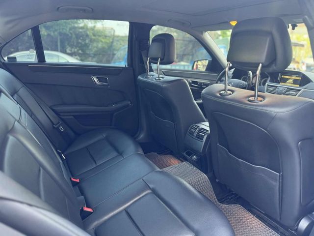 總代理/定速/天窗/雙前電動座椅/方向盤快控//循跡防滑/認證車  第8張相片